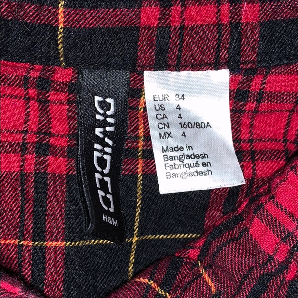 Perfect Fall Flannel 🍂🍁 - Picture 2 of 4